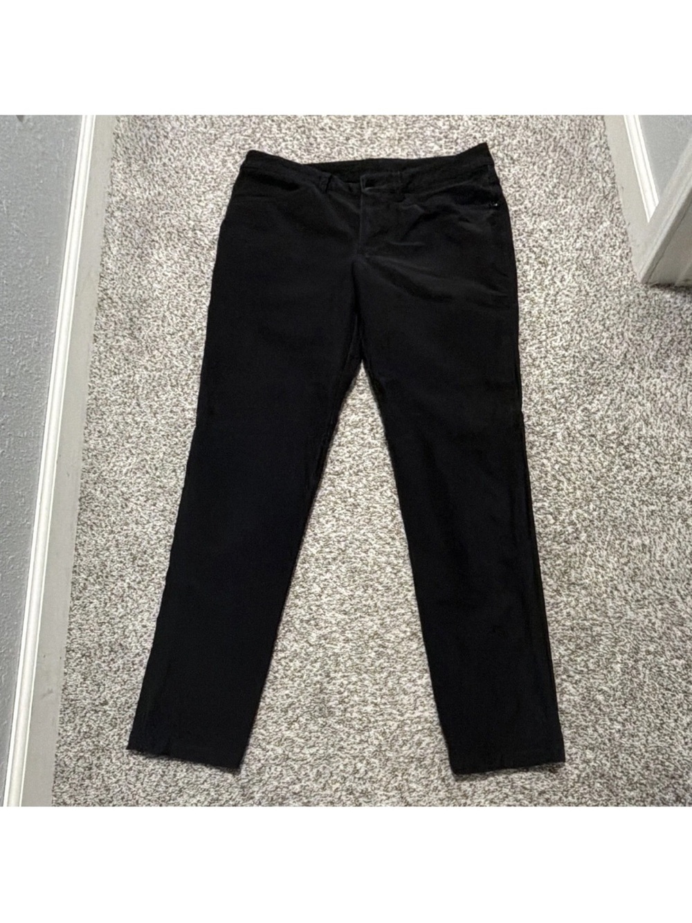 lululemon ABCs Men’s slim fit tapered stretch chino twill Black pants 33